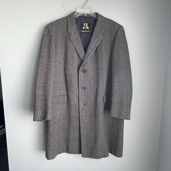 Vintage KUPPENHEIMER Houndstooth Virgin Wool Overcoat Mens Sz 44 Gray Union Tag